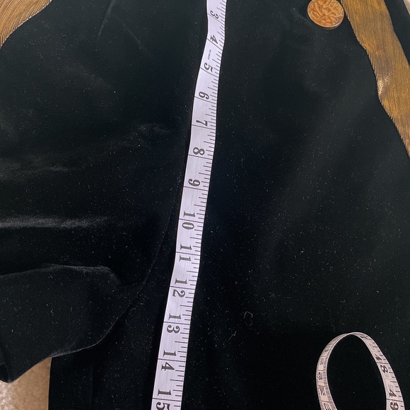 NWT Velvet short - Picture 9 of 10